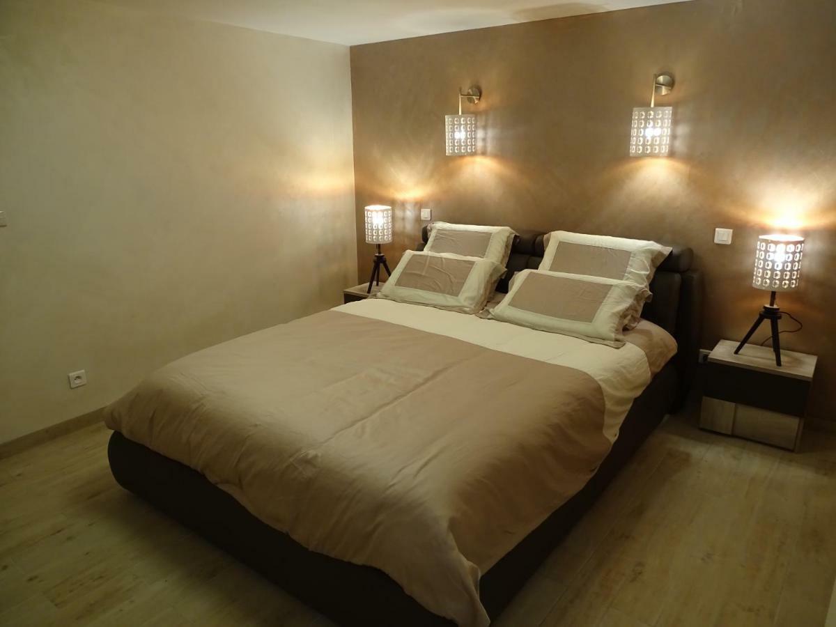 Domaine Du Mont Monnet - Chambre D'Hotes & Gite Longes Exterior photo